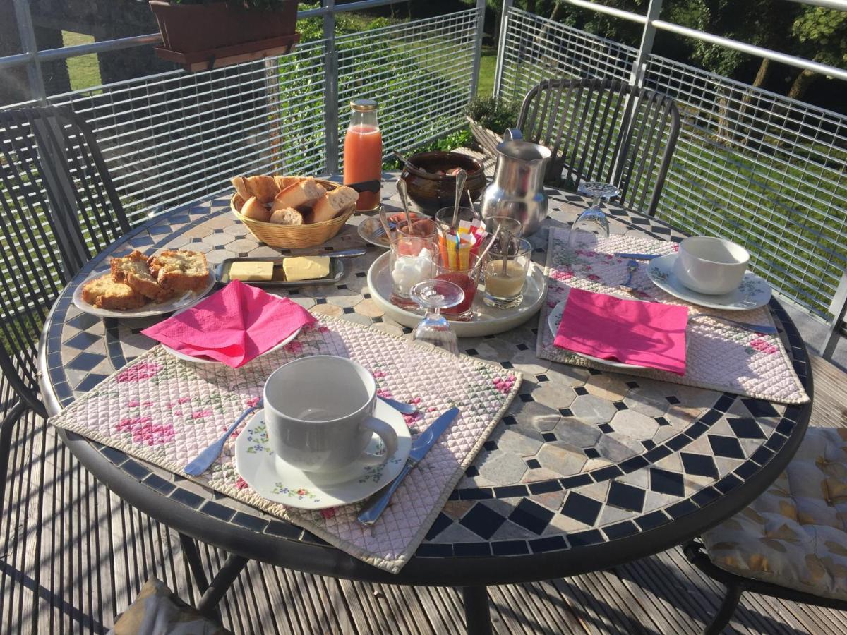 Cote Puy-De Dome Bed & Breakfast Orcines Bagian luar foto